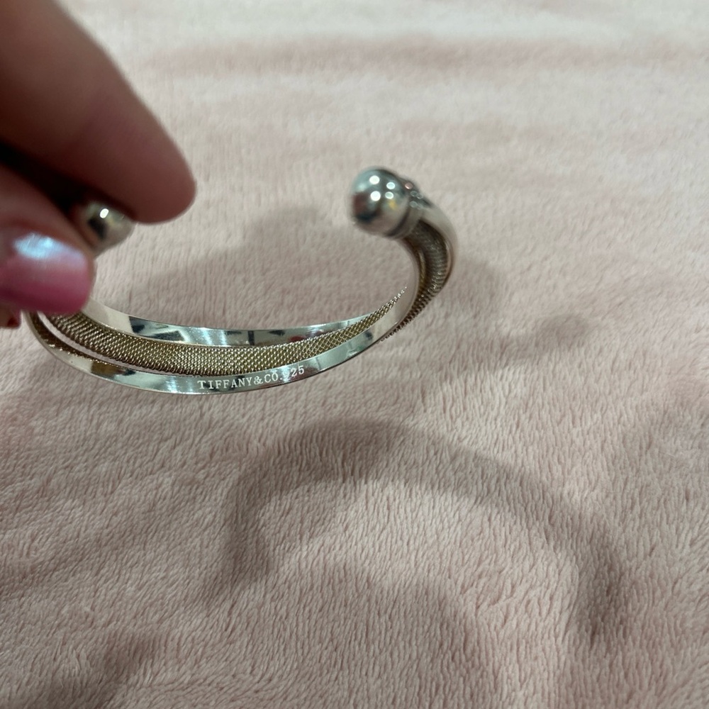 Tiffany & Co Polished Sterling Silver And Mesh Twist Cuff Bracelet 37.5 Grams - Picture 6 of 10